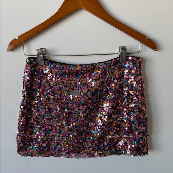 Urban Outfitters Sparkling Sequin Mini Skirt - Picture 3 of 7